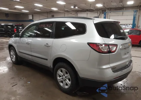2016 Chevrolet Traverse Ls z USA, uszkodzony, nr VIN 1GNKVFED6GJ277398